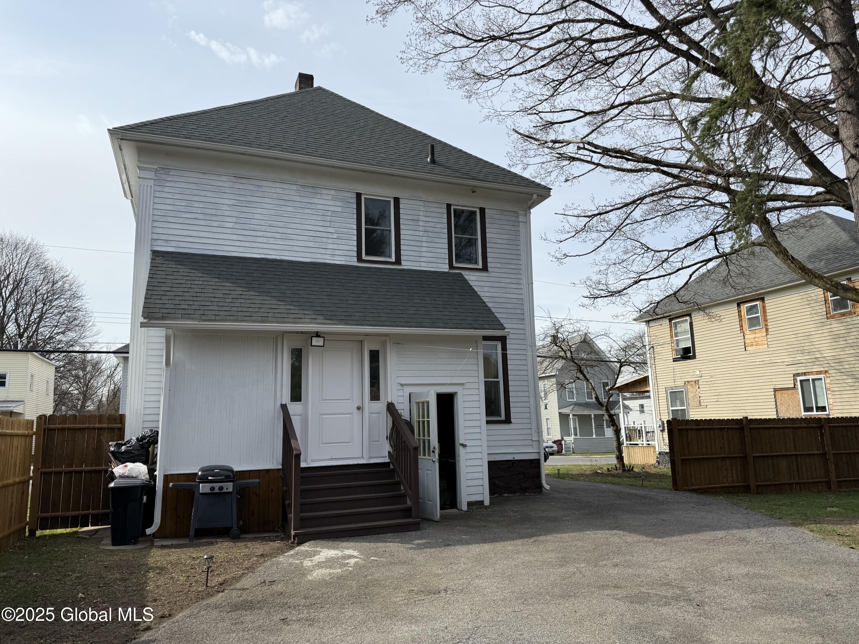 61 3rd Avenue, Gloversville, New York image 5
