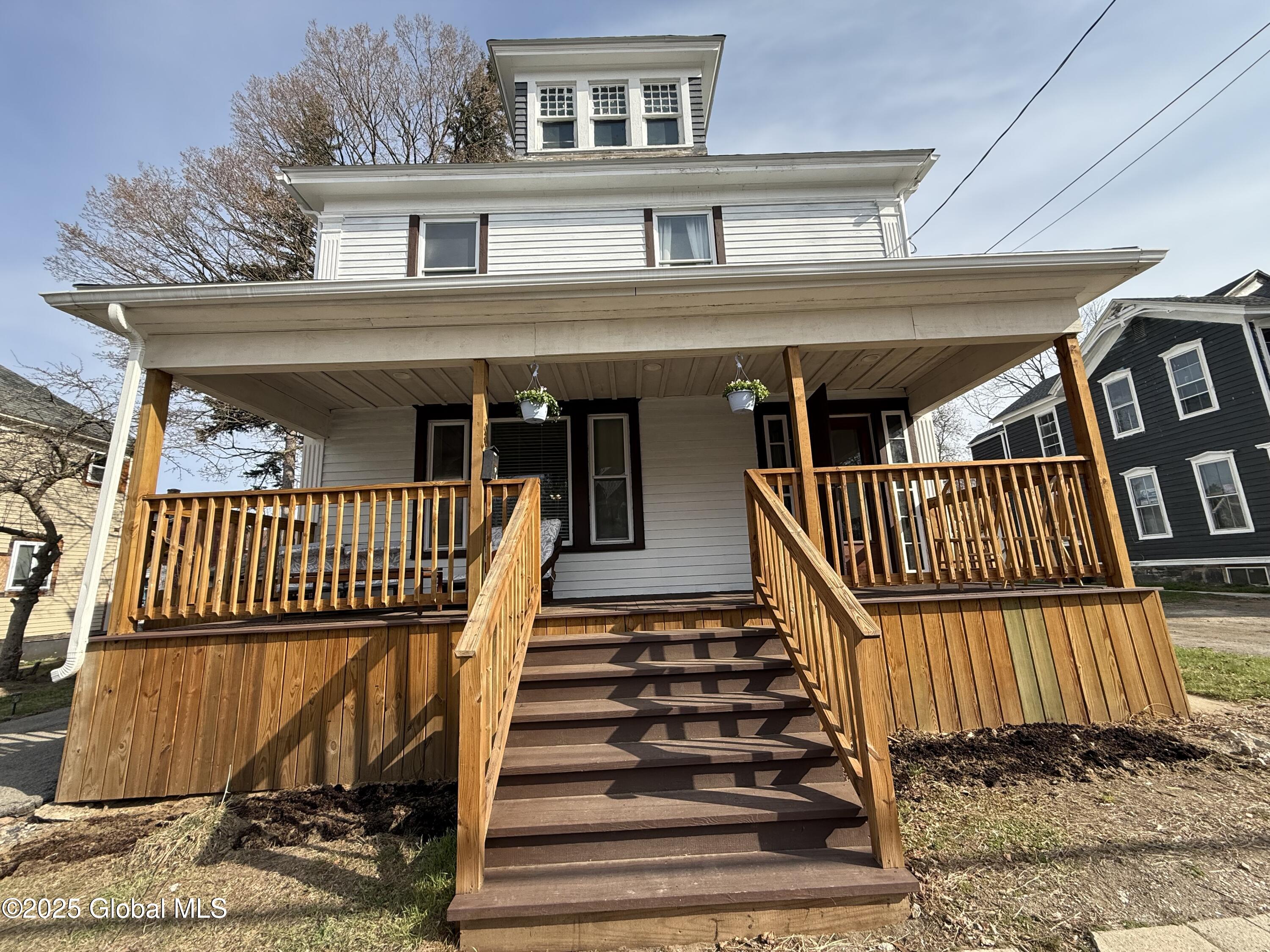 61 3rd Avenue, Gloversville, New York image 3