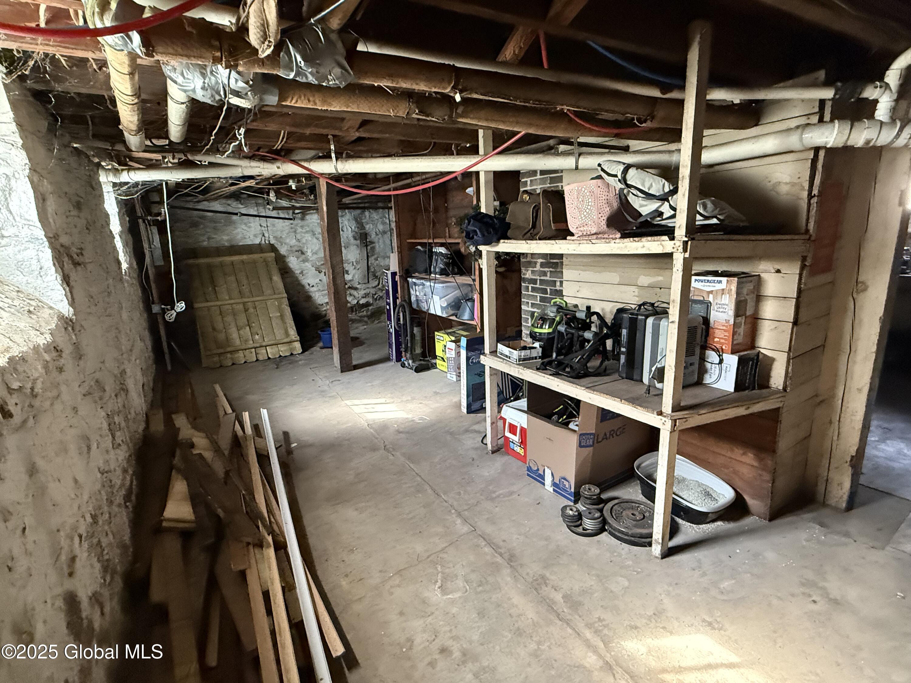 61 3rd Avenue, Gloversville, New York image 32