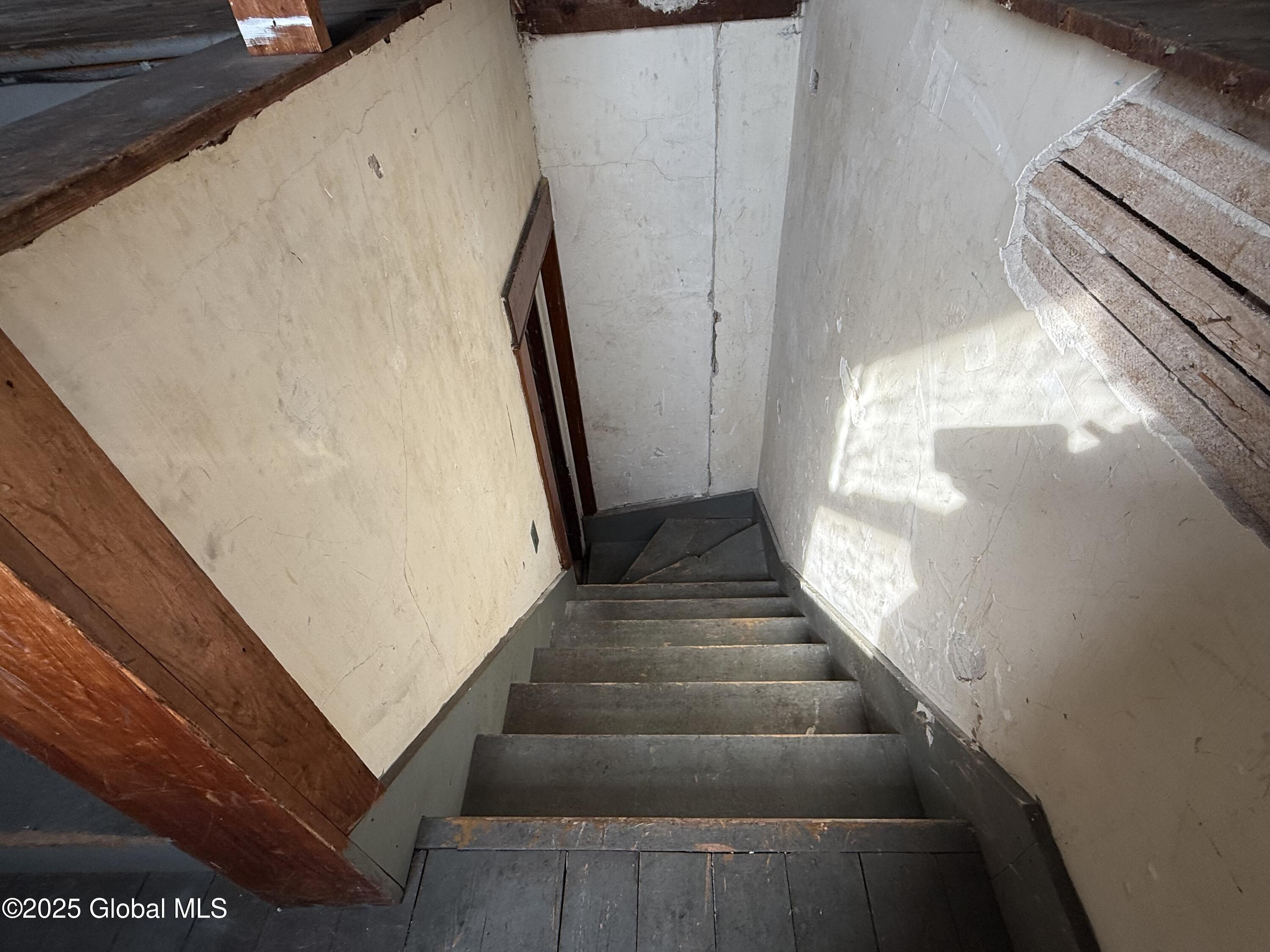61 3rd Avenue, Gloversville, New York image 20