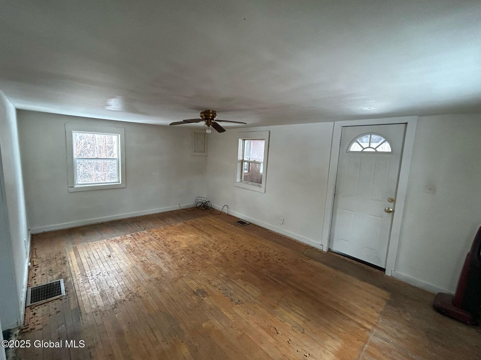 31 Mallory Avenue, Queensbury, New York image 2