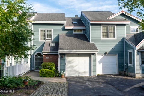 Photo of 86 Kaydeross Park Road, Saratoga Springs, NY 12866 (MLS # 202625908)