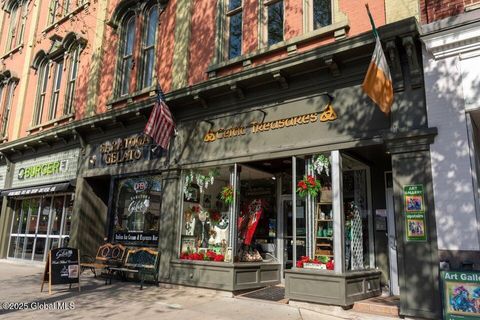 Photo of 456 Broadway #302, Saratoga Springs, NY 12866 (MLS # 202613493)