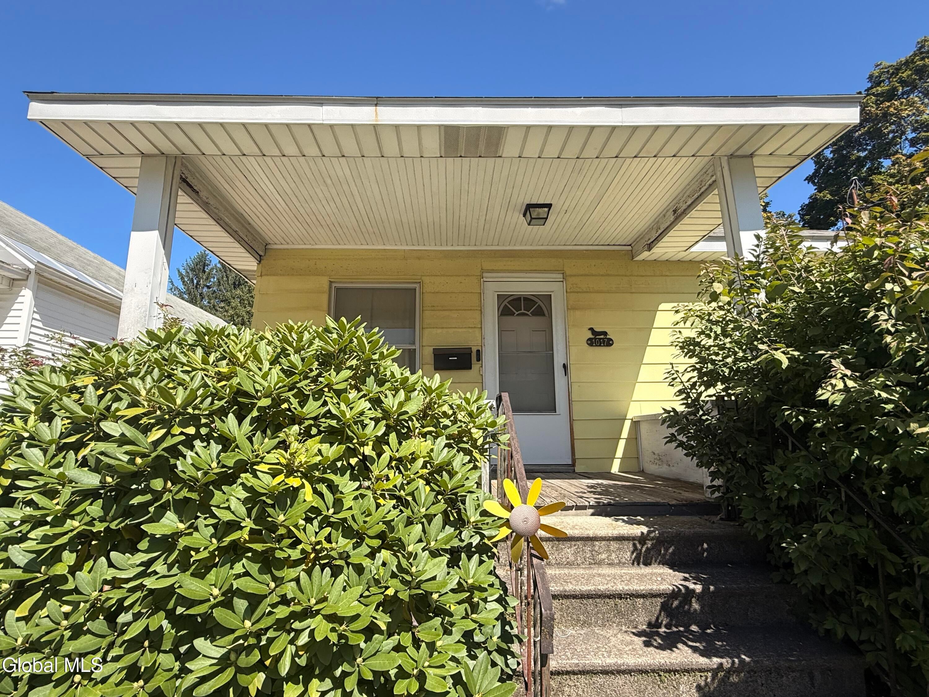1017 Raymond Street