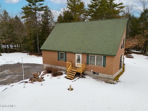 Homes For Sale - 6 Stone Place Road<br/> Warren County, Diamond Point, NY 12824