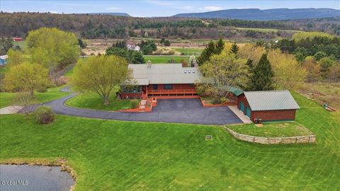 Photo of 425 Bullock Road, Slingerlands, NY 12159 (MLS # 202616057)