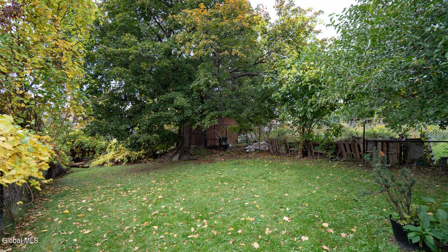277 8th Street