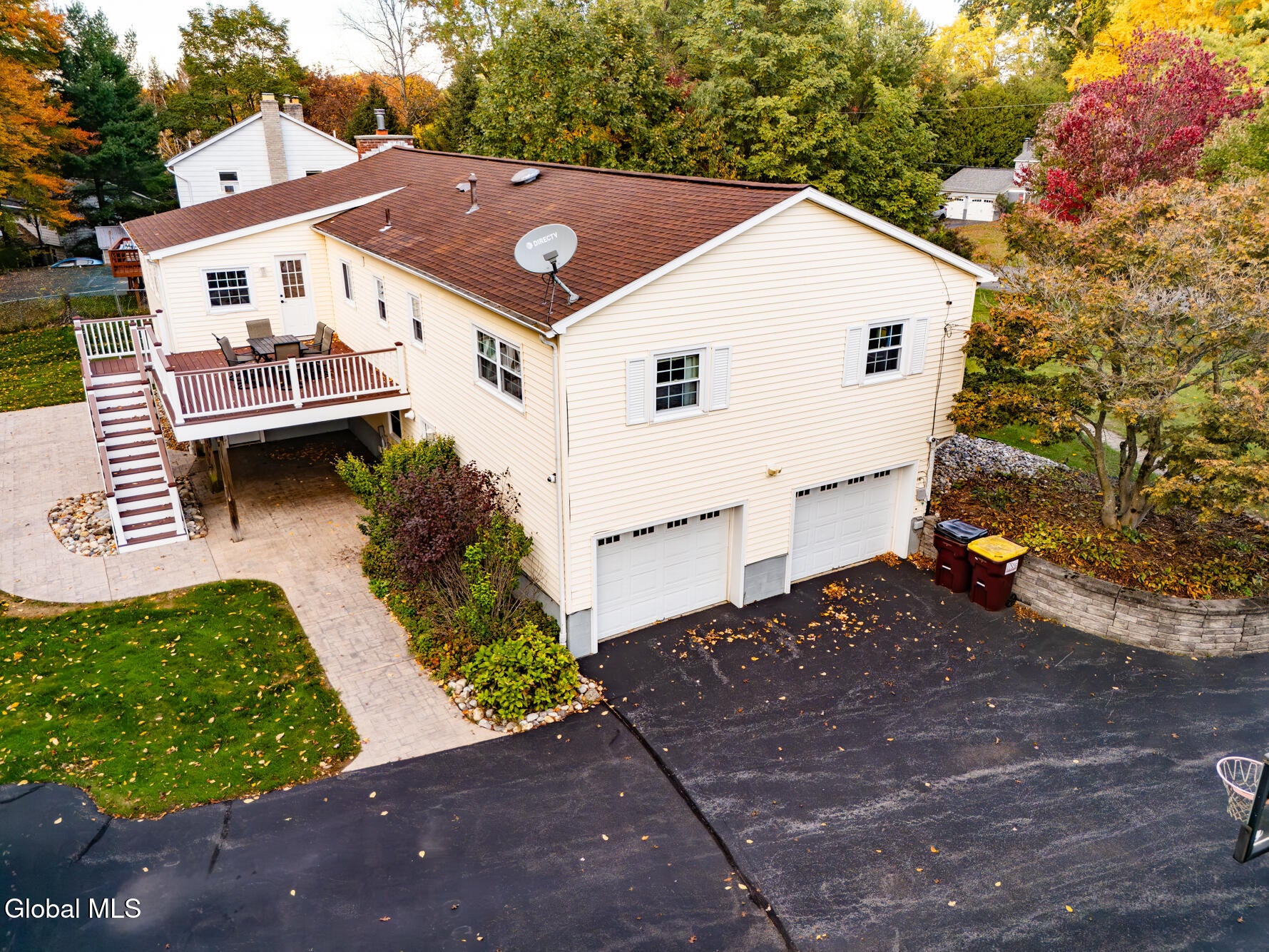 10 Sweet Brier Drive