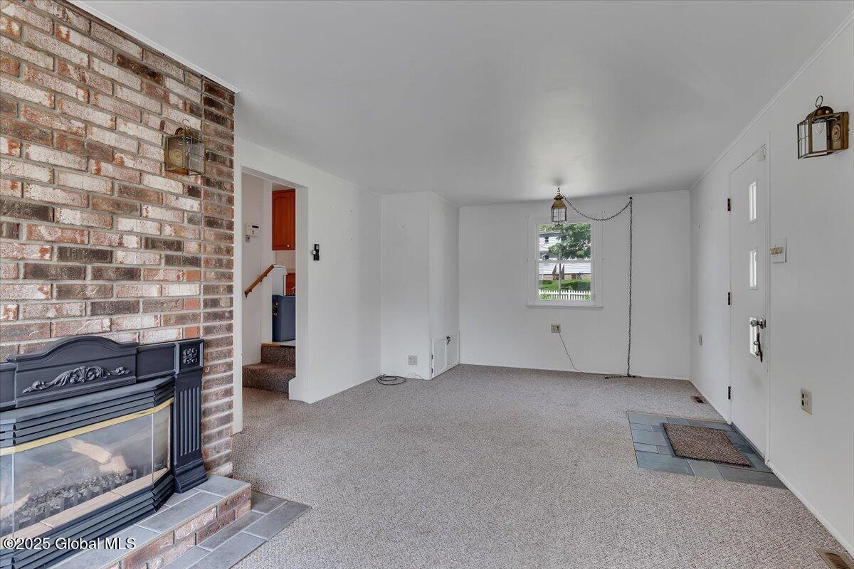 327 Sullivan Road, Schenectady, New York image 16