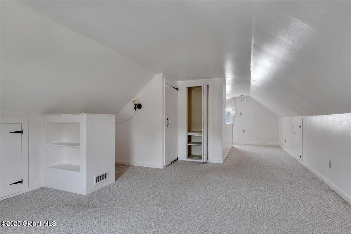 327 Sullivan Road, Schenectady, New York image 23