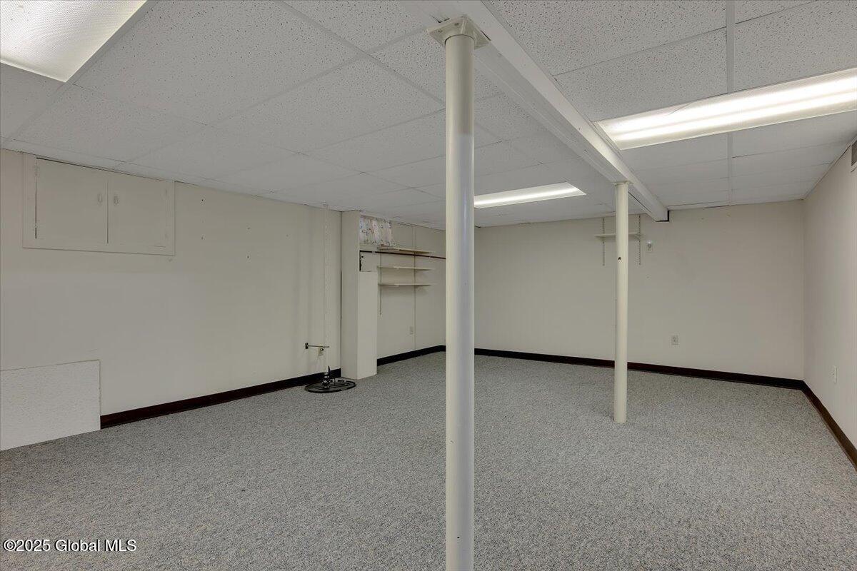 327 Sullivan Road, Schenectady, New York image 25