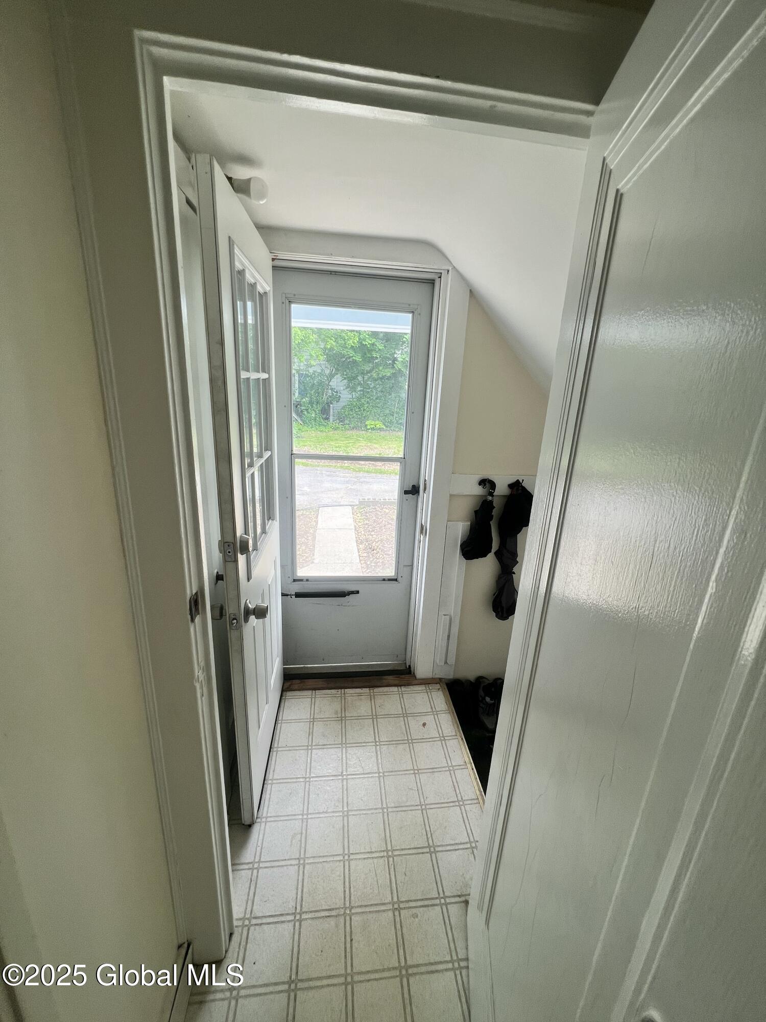 194 S Main Avenue, Albany, New York image 38