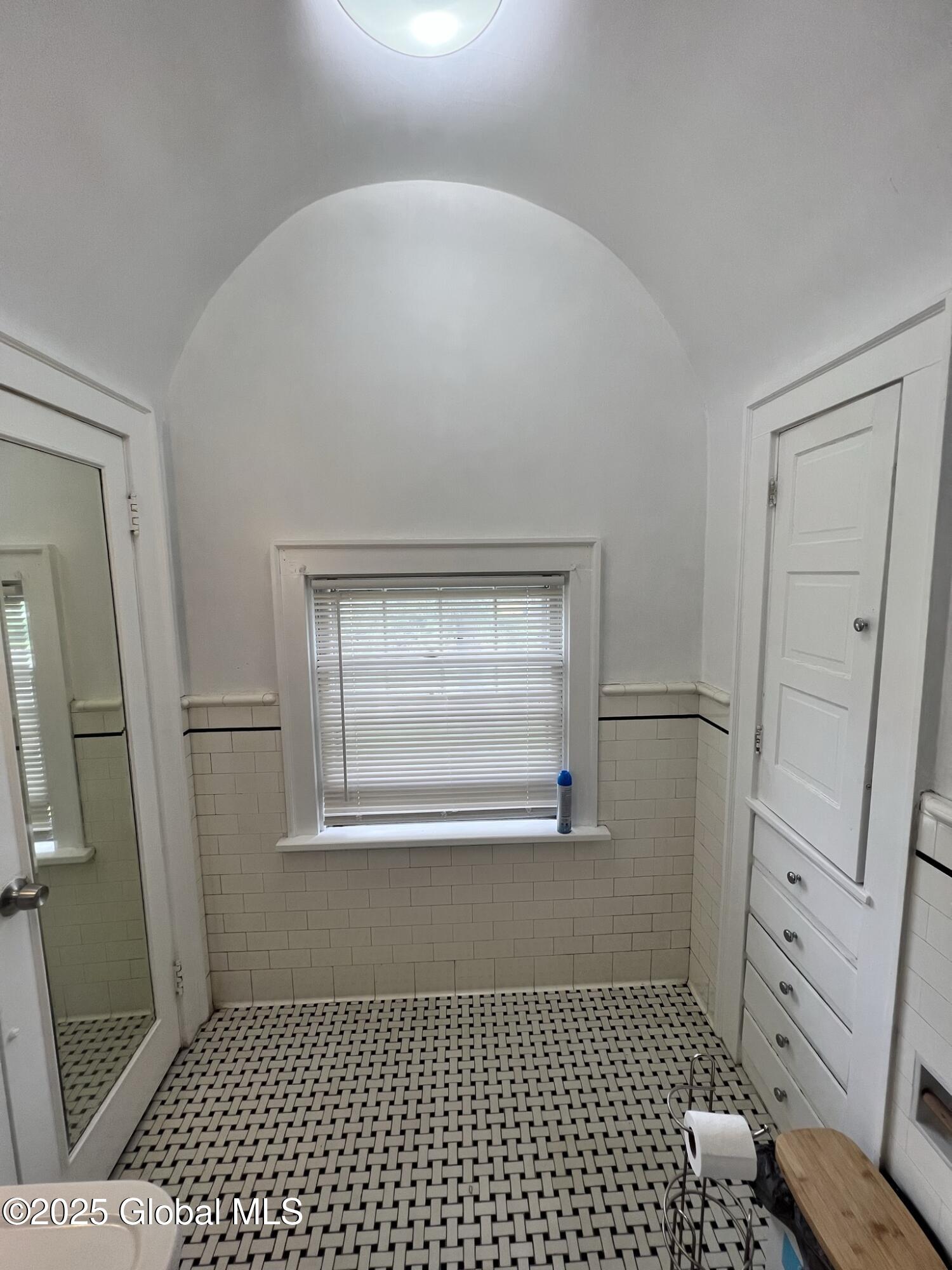 194 S Main Avenue, Albany, New York image 32