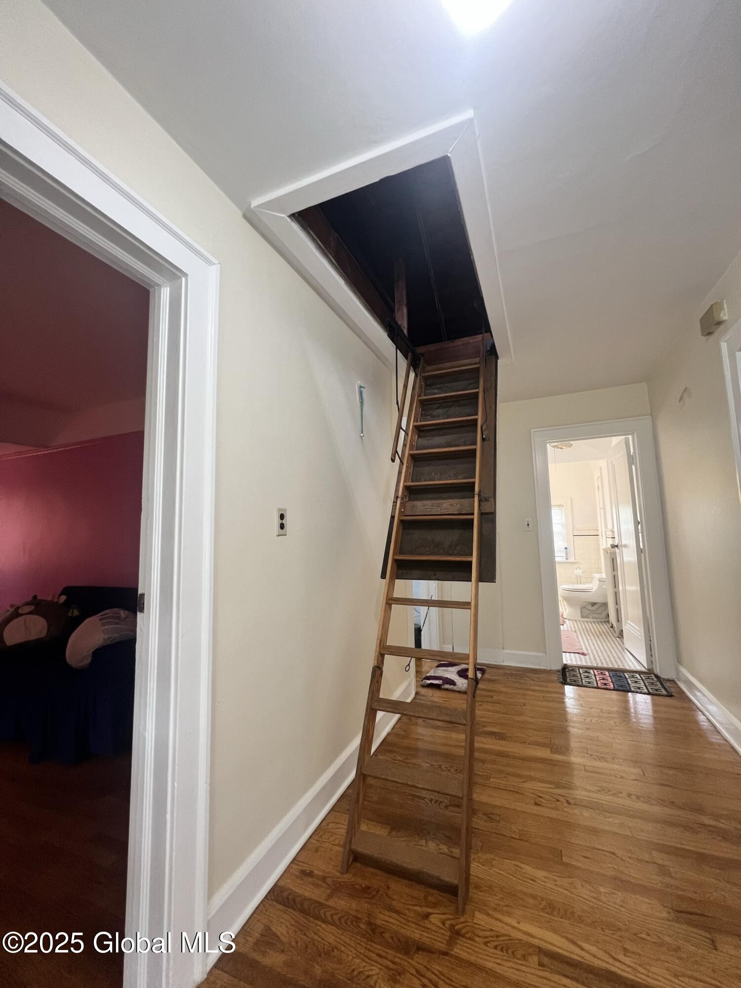 194 S Main Avenue, Albany, New York image 34