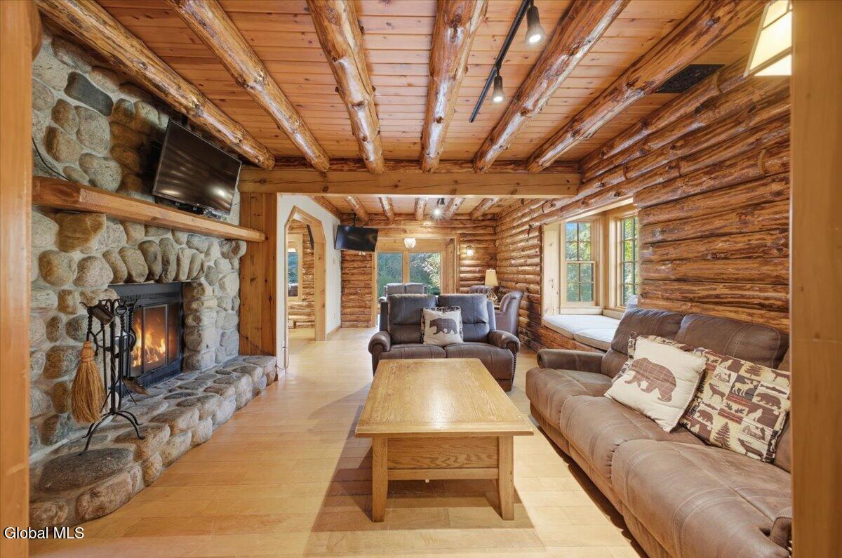 35 Wildwood Place