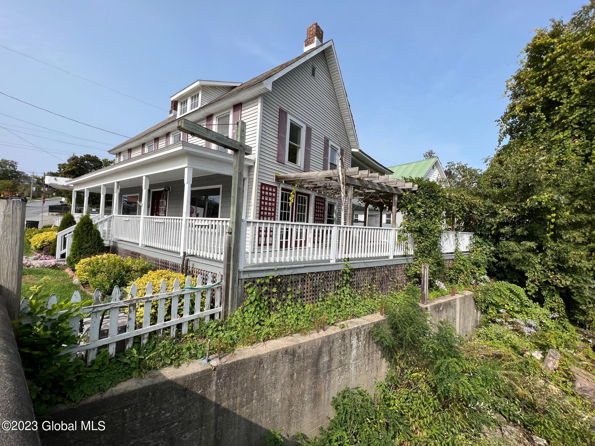 75 Montcalm Street