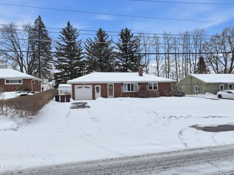 Homes For Sale - 7 James Drive<br/> Loudonville, NY 12211