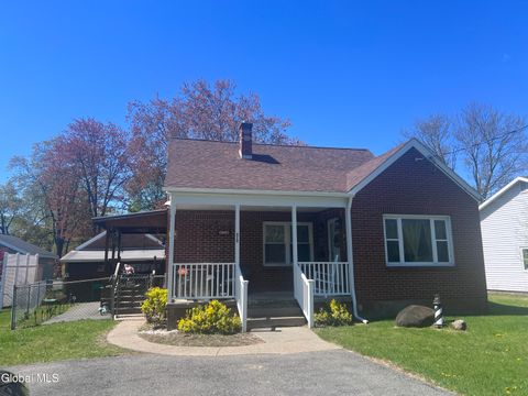 Photo of 218 E Campbell Road, Rotterdam, NY 12303 (MLS # 202616269)