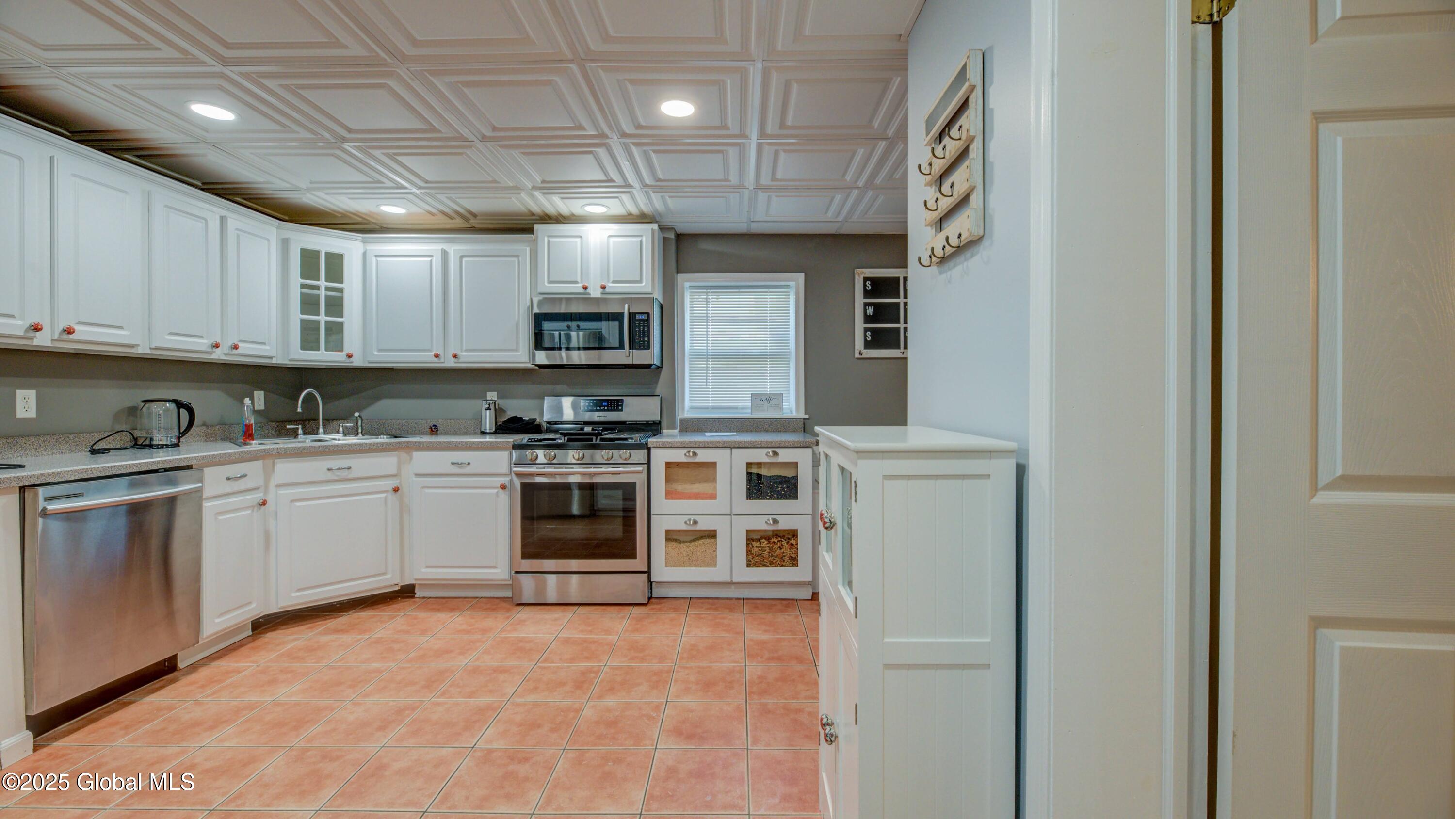 127 Firefly Meadow Road, Fultonville, New York image 48