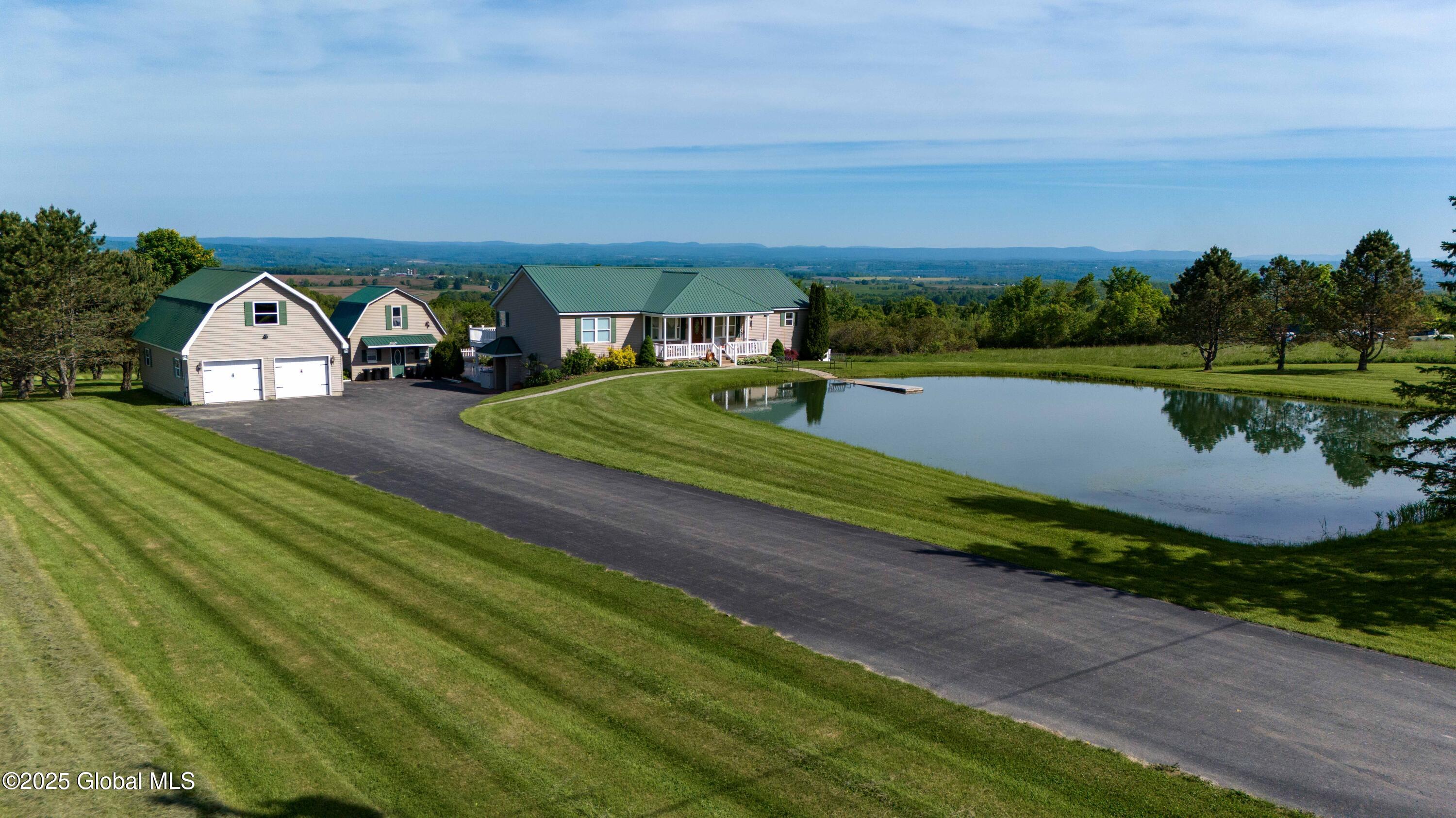 127 Firefly Meadow Road, Fultonville, New York image 1