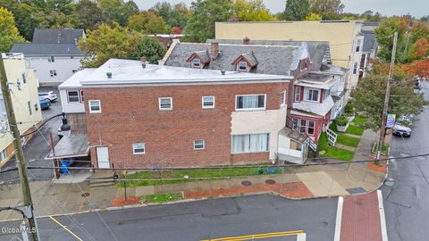 Photo of 178A Delaware Avenue, Albany, NY 12209 (MLS # 202616005)