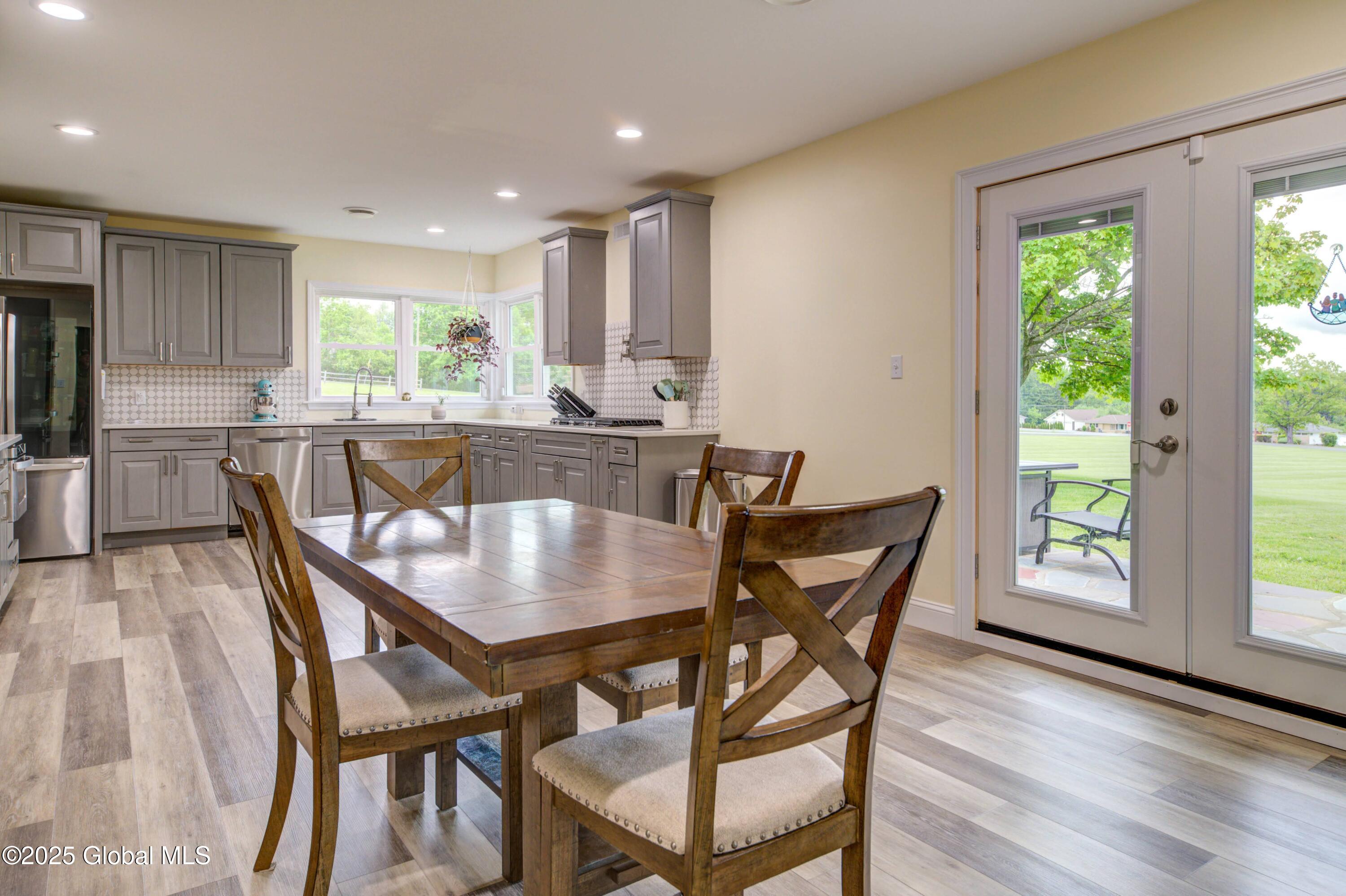 730 Mckay Road, Amsterdam, New York image 15