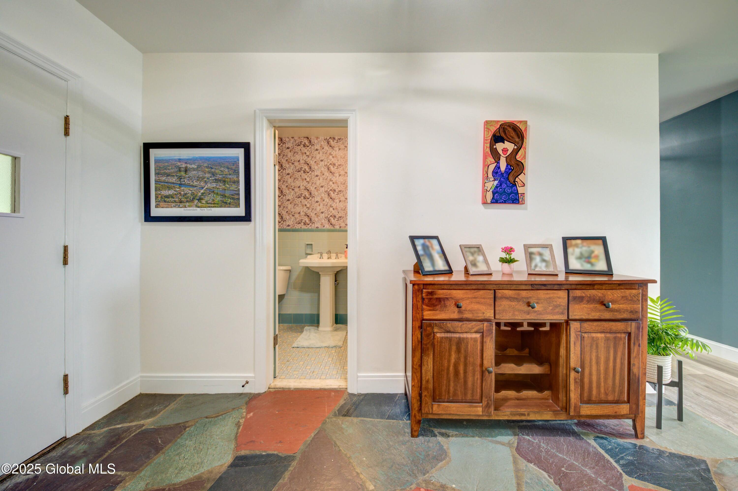 730 Mckay Road, Amsterdam, New York image 21