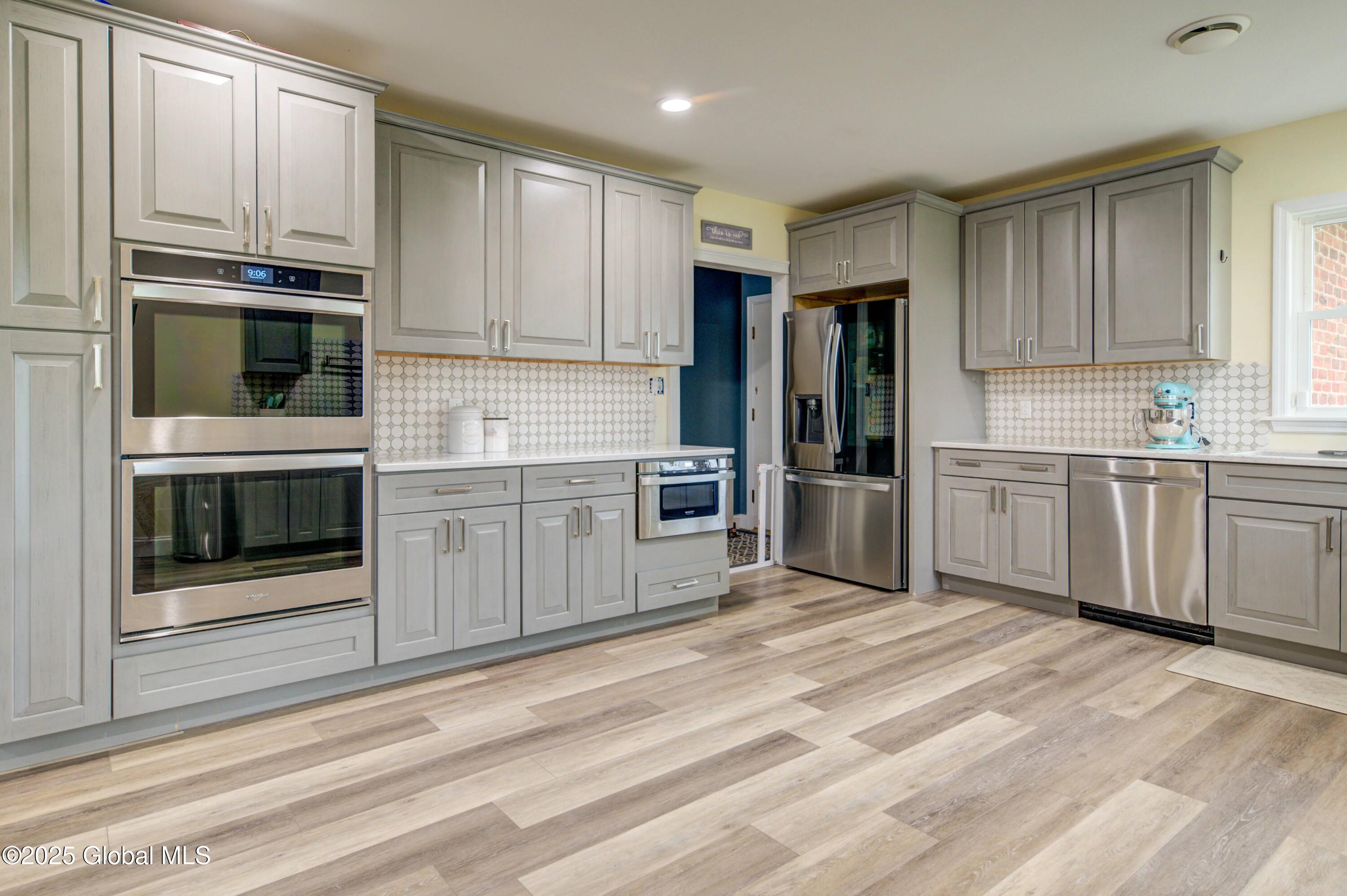 730 Mckay Road, Amsterdam, New York image 10