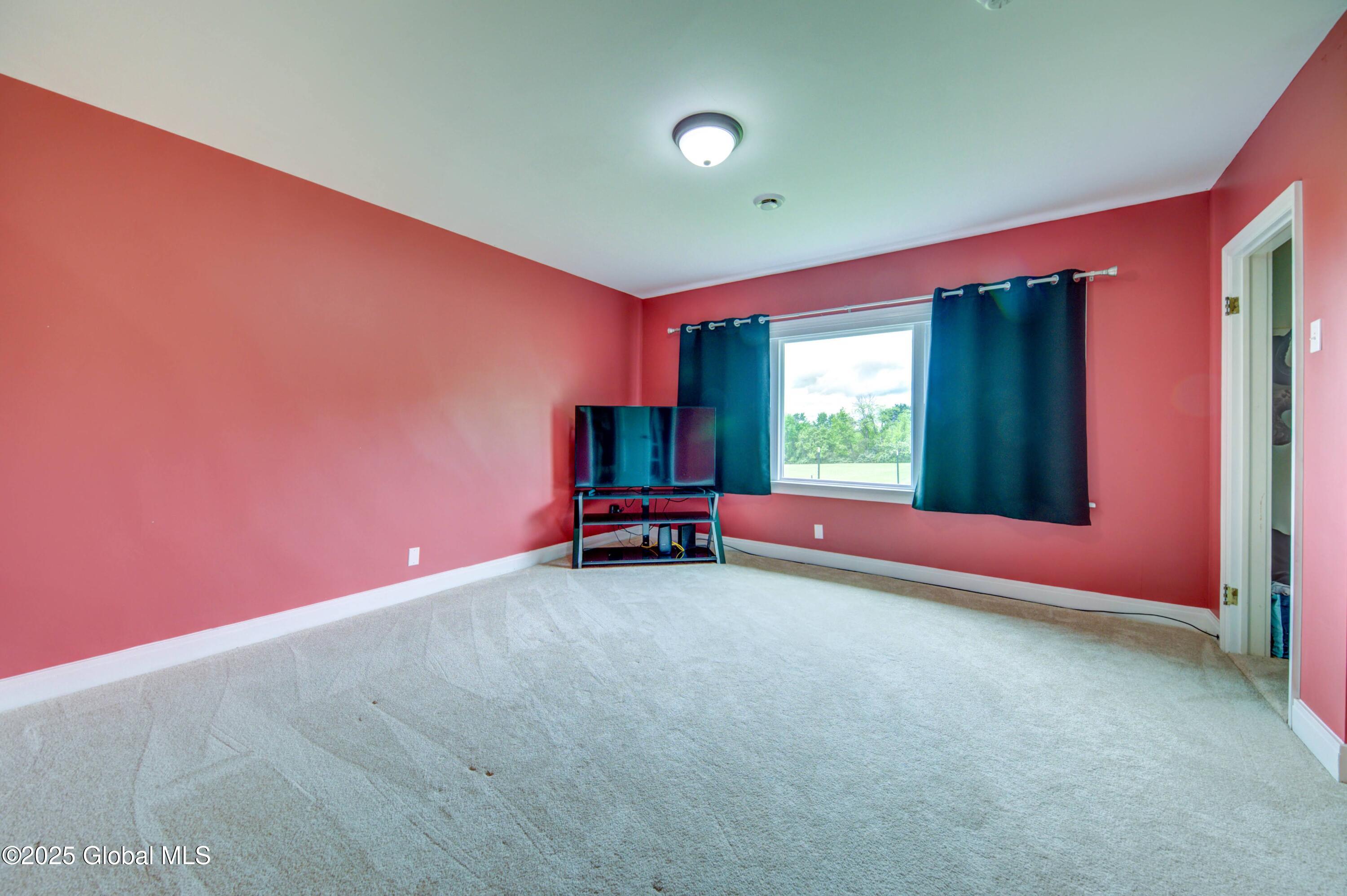 730 Mckay Road, Amsterdam, New York image 34