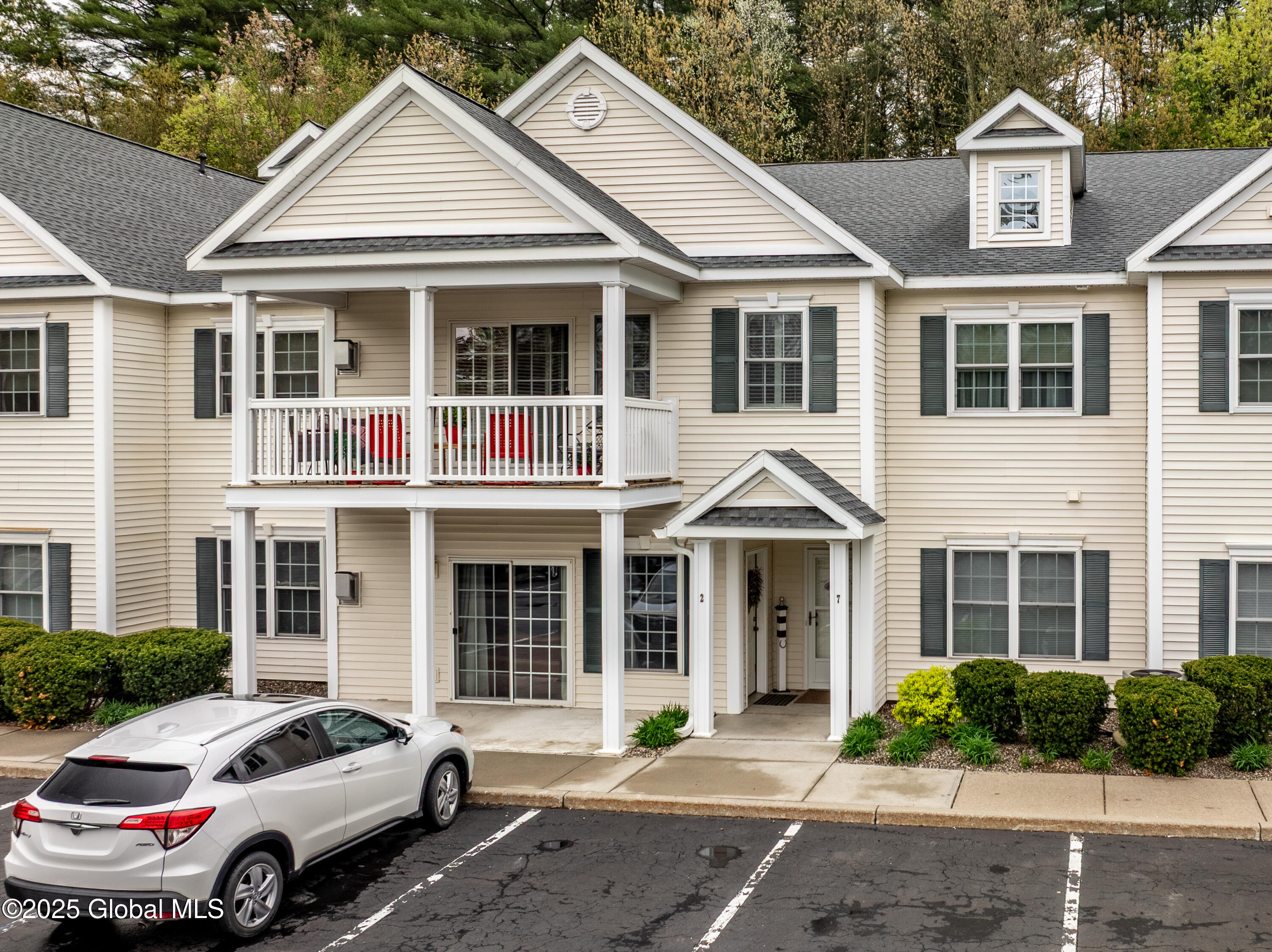 14 Ellis Avenue #7, Saratoga Springs, New York image 1