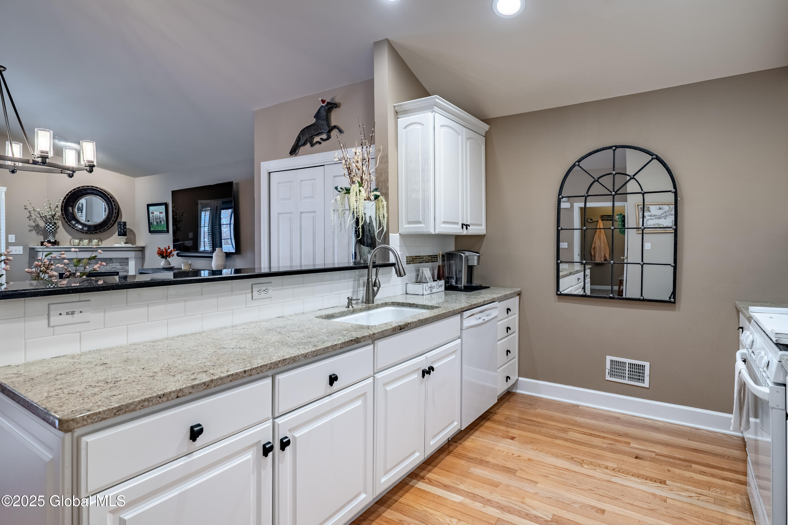 14 Ellis Avenue #7, Saratoga Springs, New York image 7