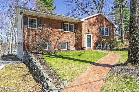 Photo of 8 Saddle Hill Road, Wynantskill, NY 12198 (MLS # 202614950)