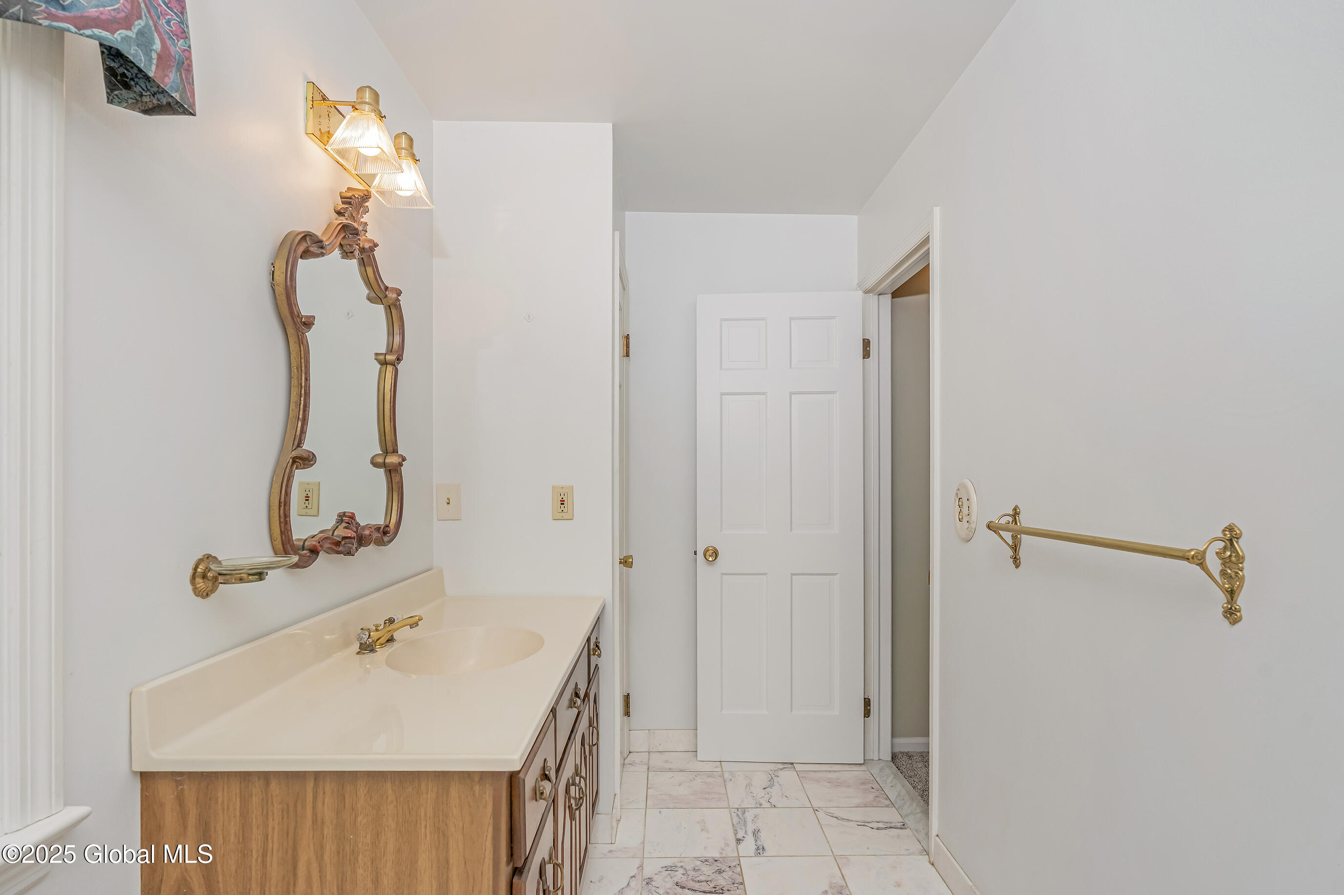 331 Wellington Road, Delmar, New York image 36