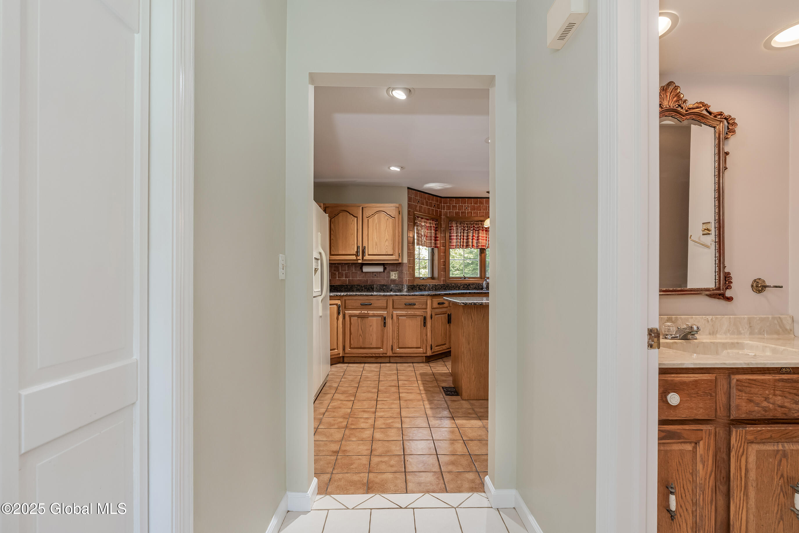 331 Wellington Road, Delmar, New York image 19