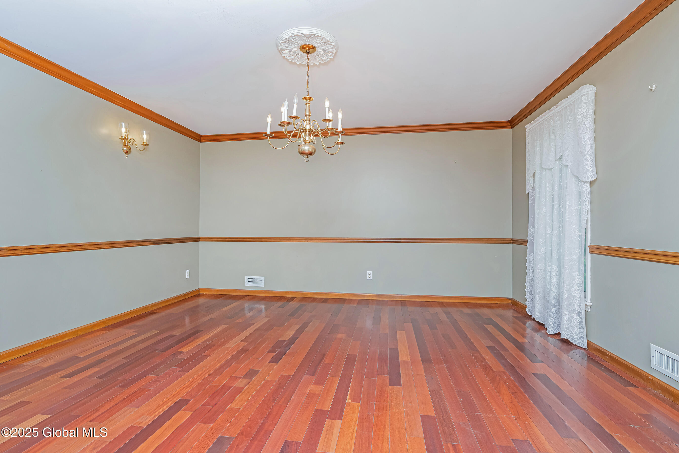 331 Wellington Road, Delmar, New York image 6