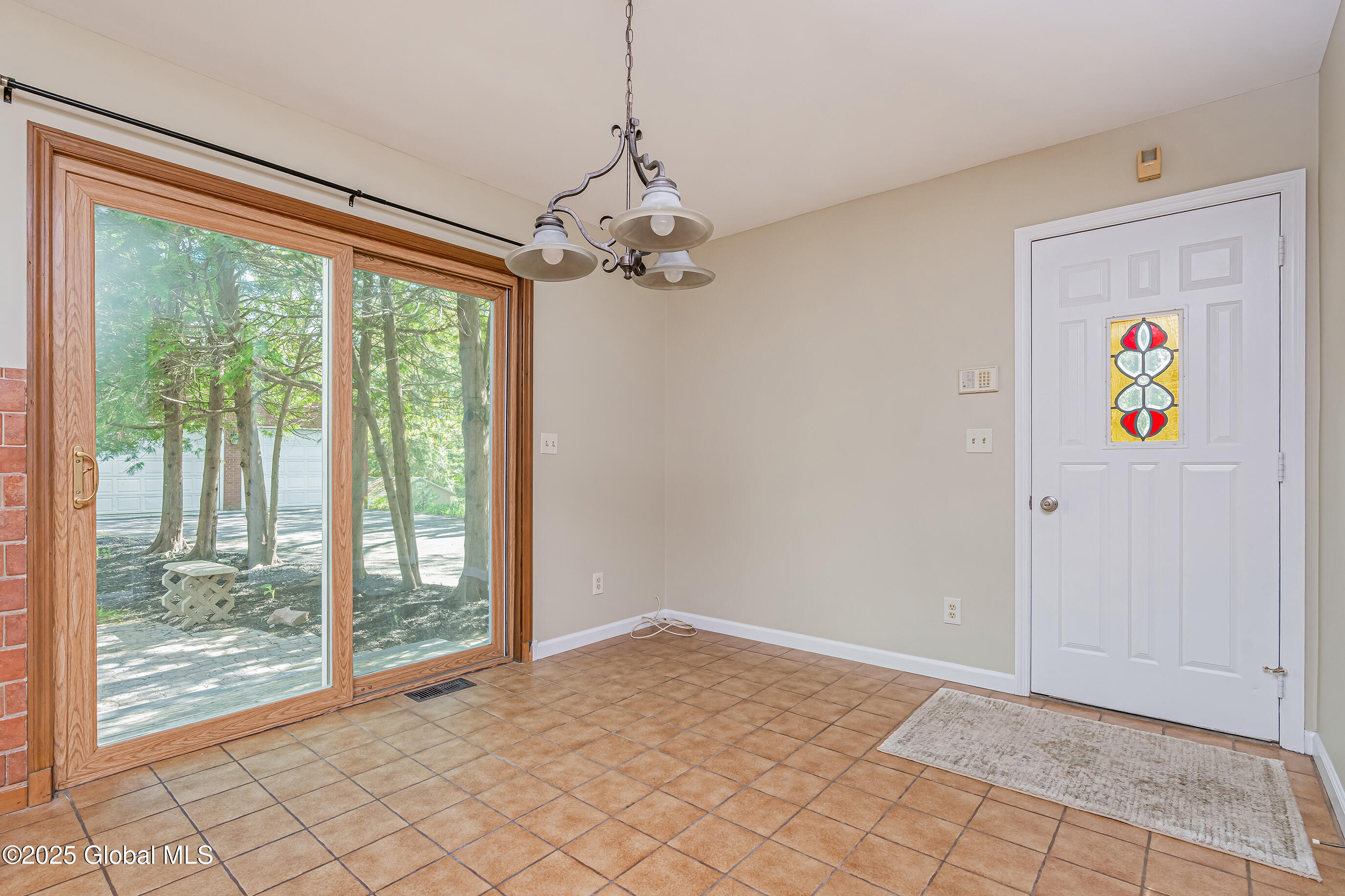 331 Wellington Road, Delmar, New York image 12