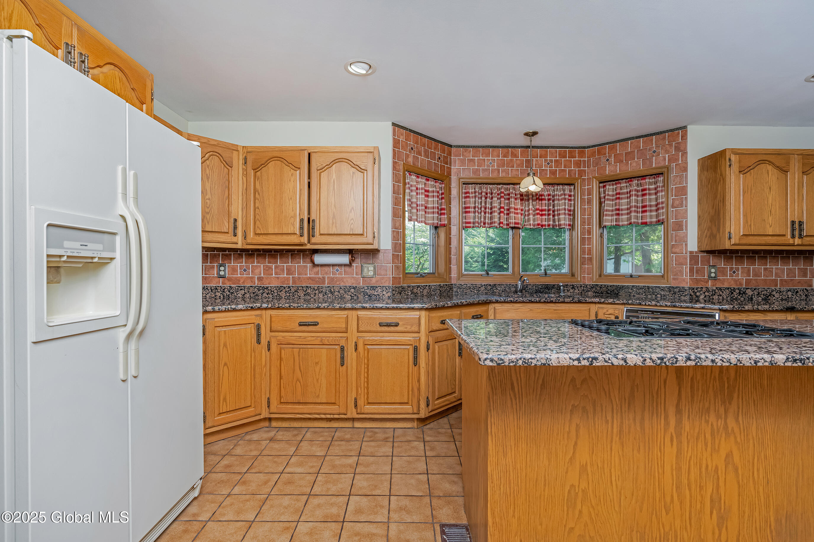 331 Wellington Road, Delmar, New York image 10