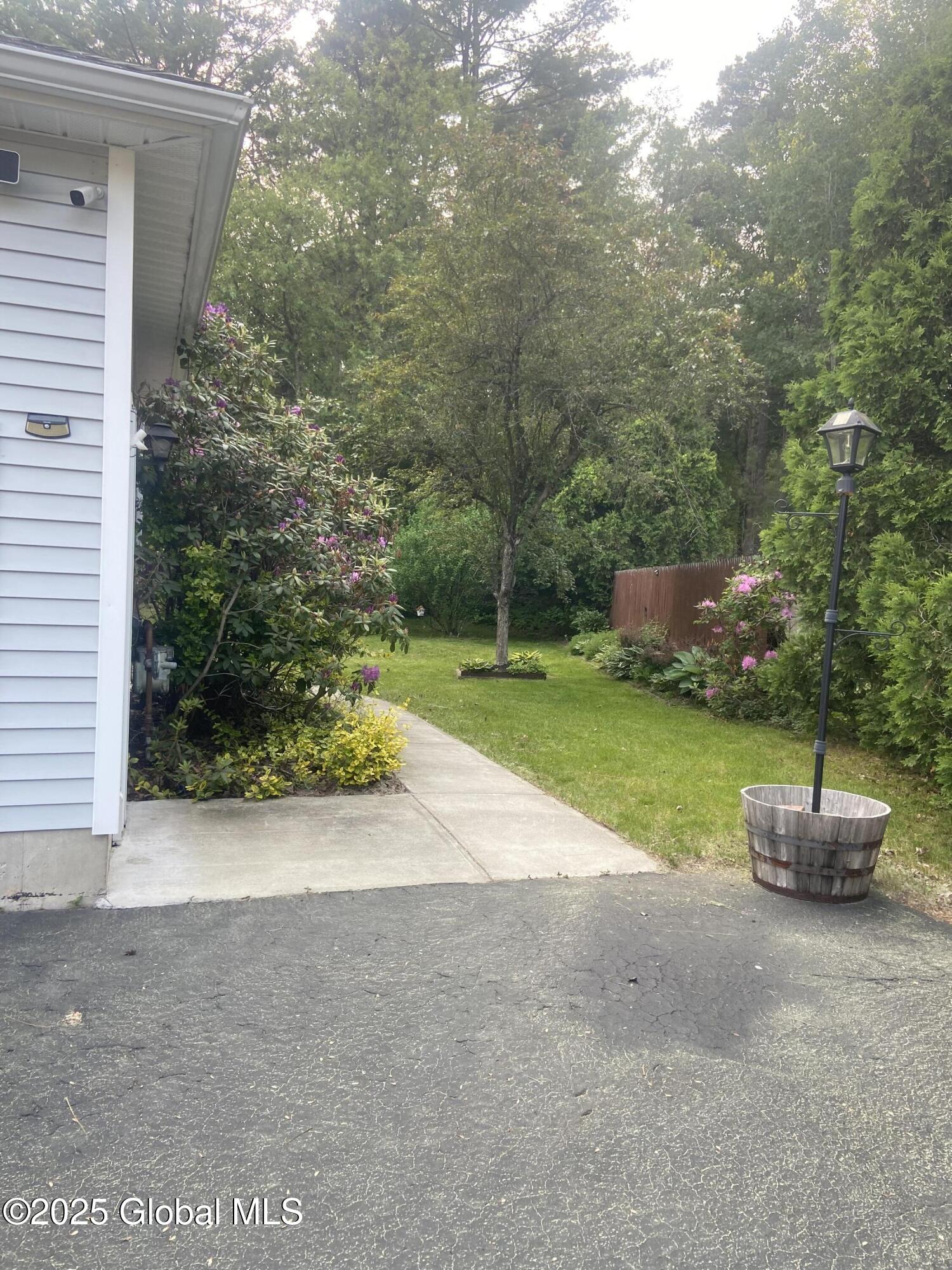 9 Fairwood Drive, Queensbury, New York image 25