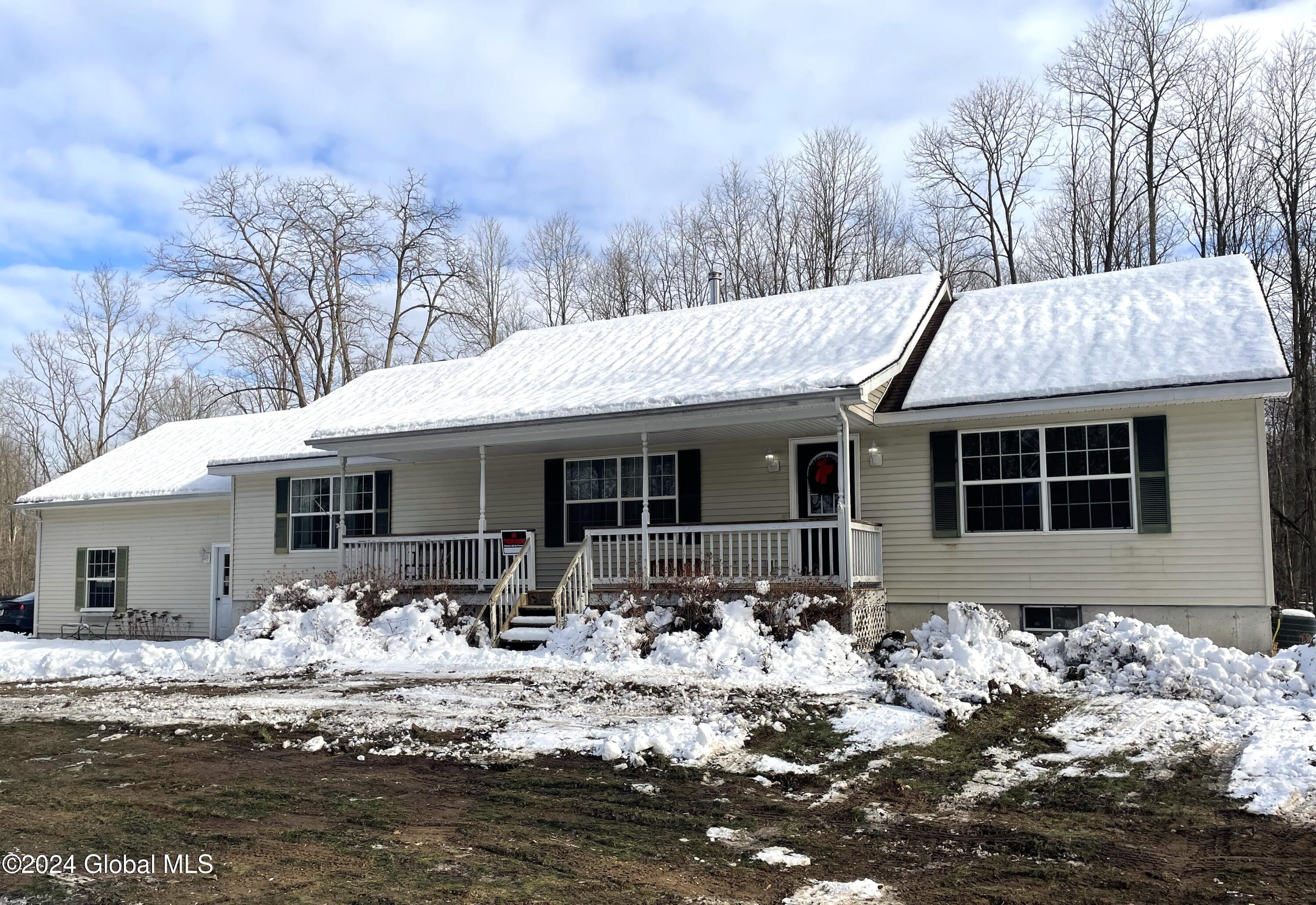 166 White Road, Ballston Spa, New York image 3