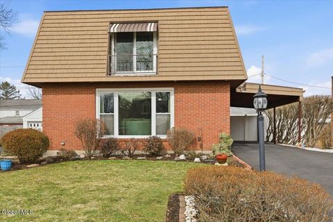 Photo of 30 Hopewell Street, Albany, NY 12208 (MLS # 202613509)