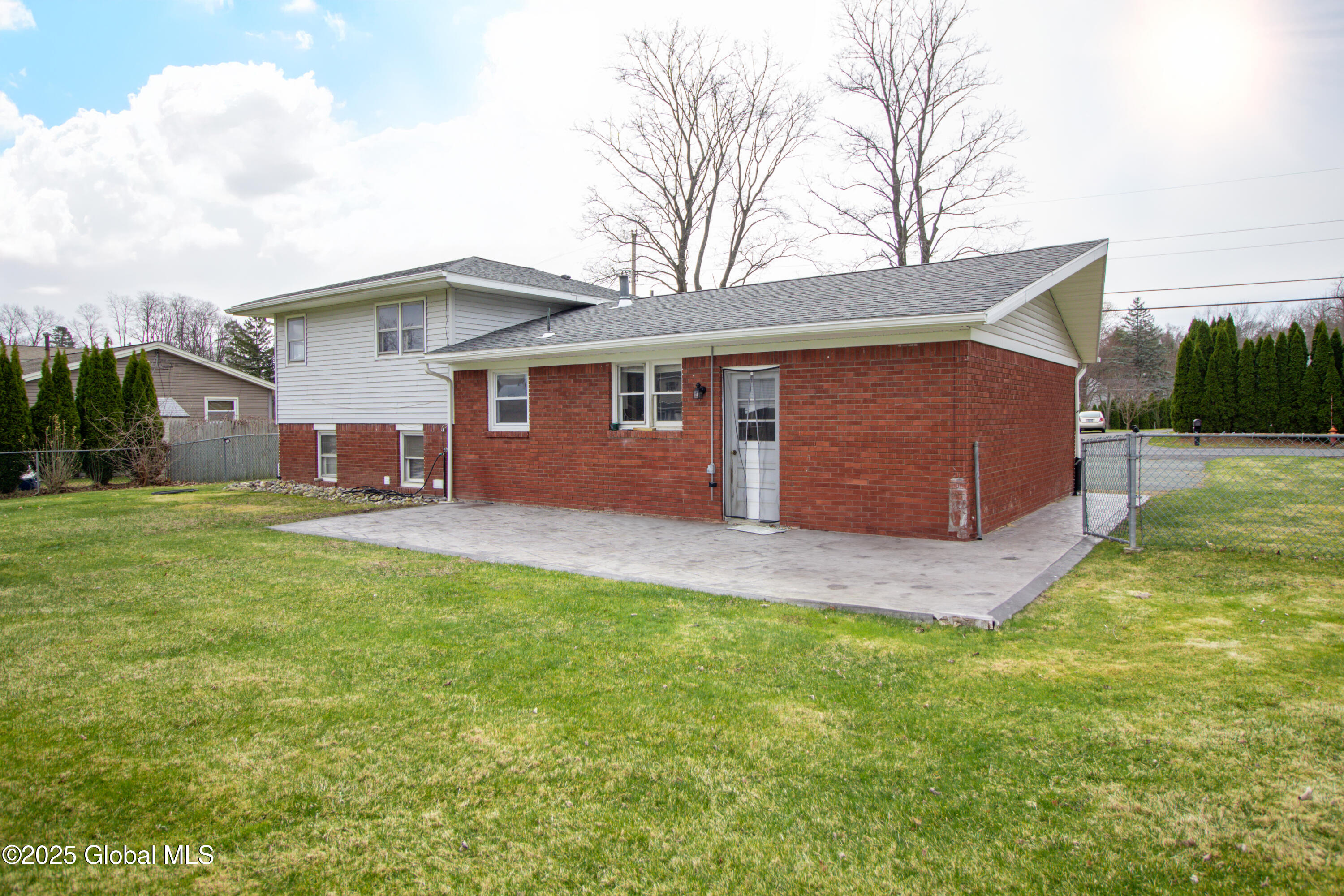 32 Homestead Drive, Latham, New York image 4
