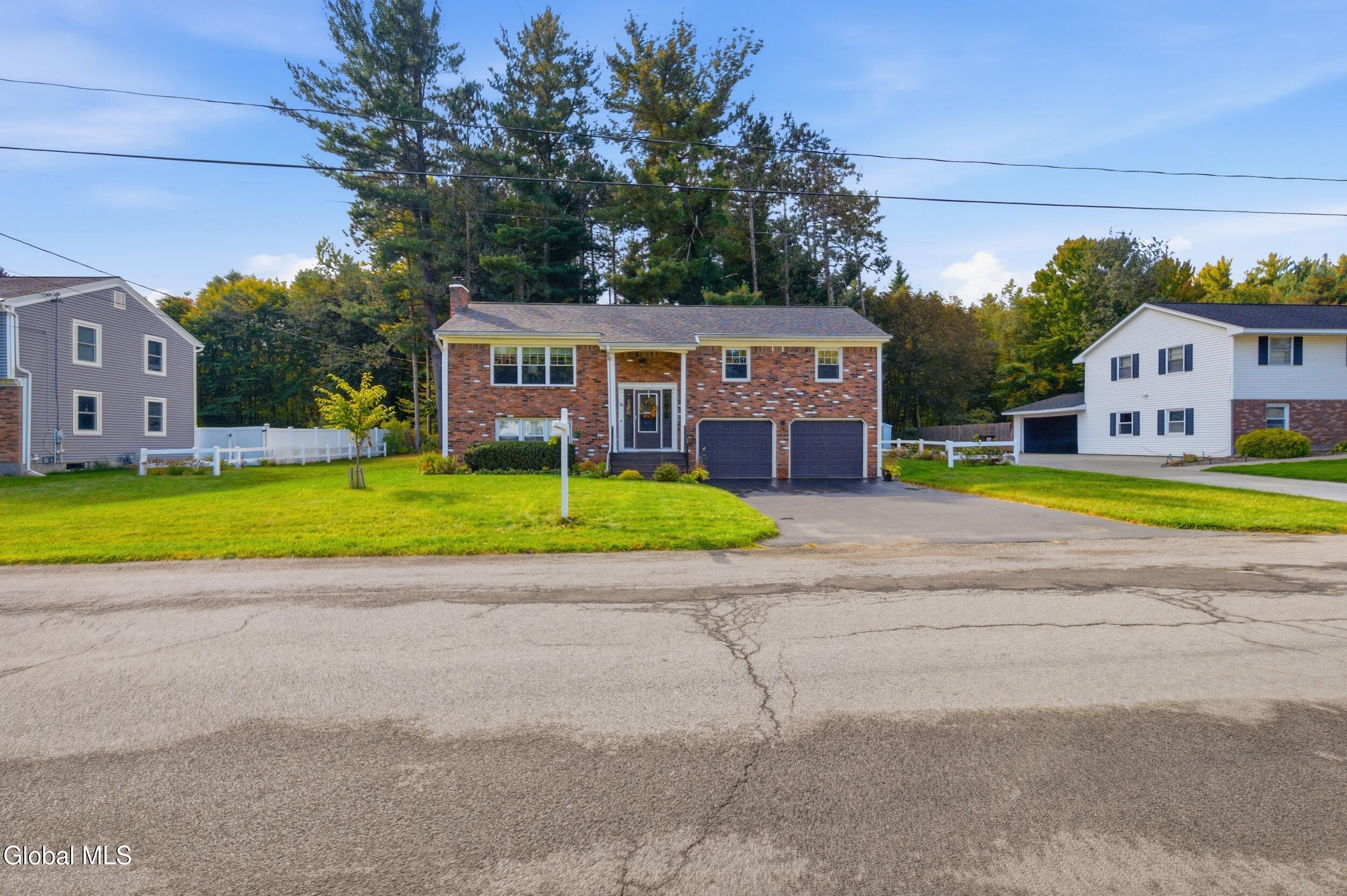 30 Hadel Road