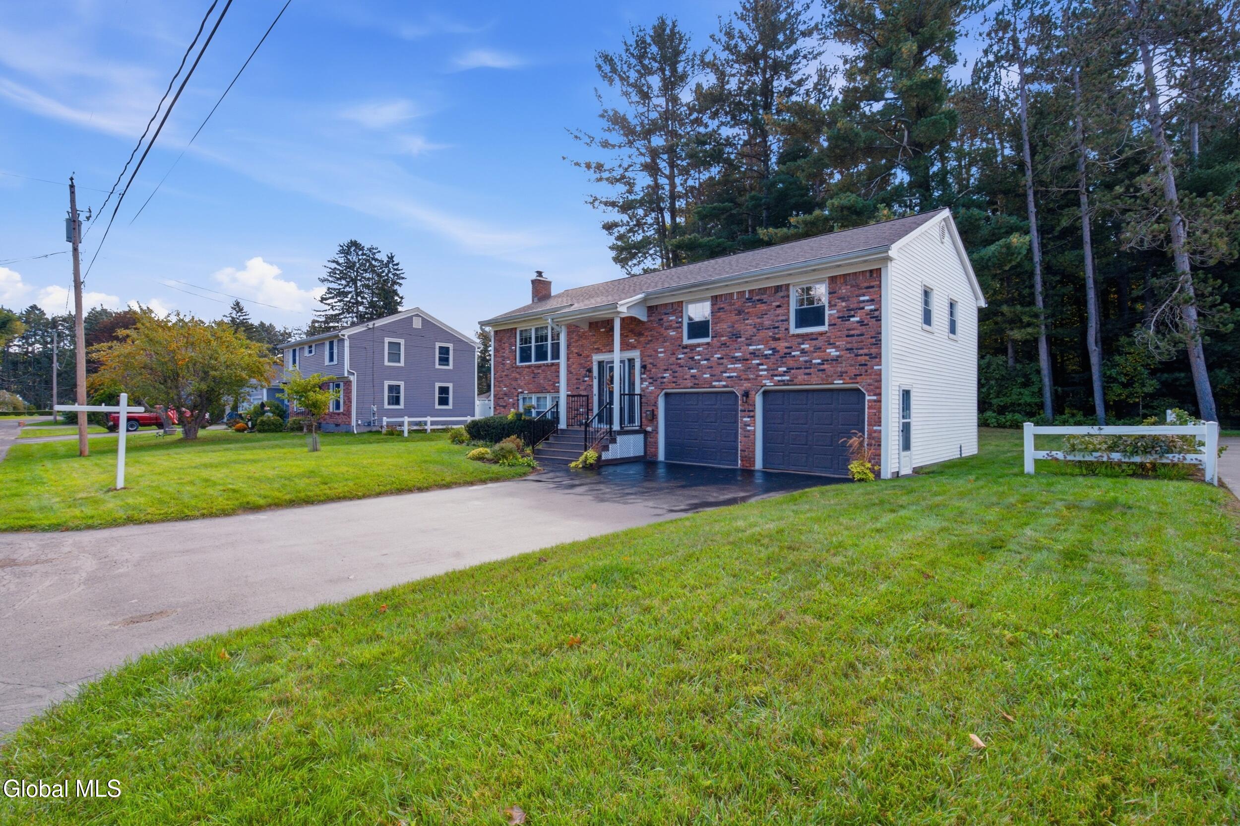 30 Hadel Road