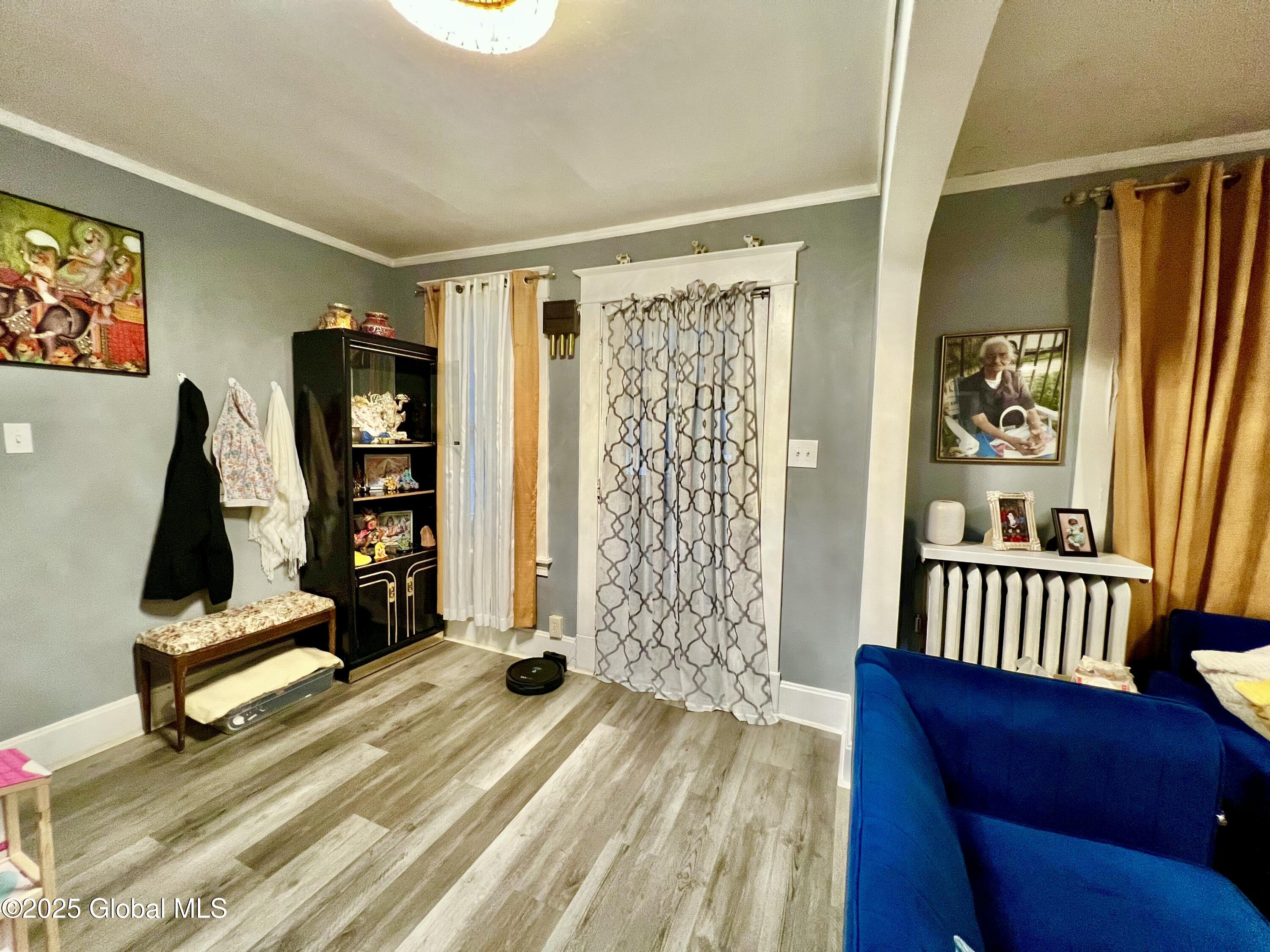 Schenectady, New York 12303, United States, 4 Bedrooms Bedrooms, ,3 BathroomsBathrooms,Residential,Pending,152810