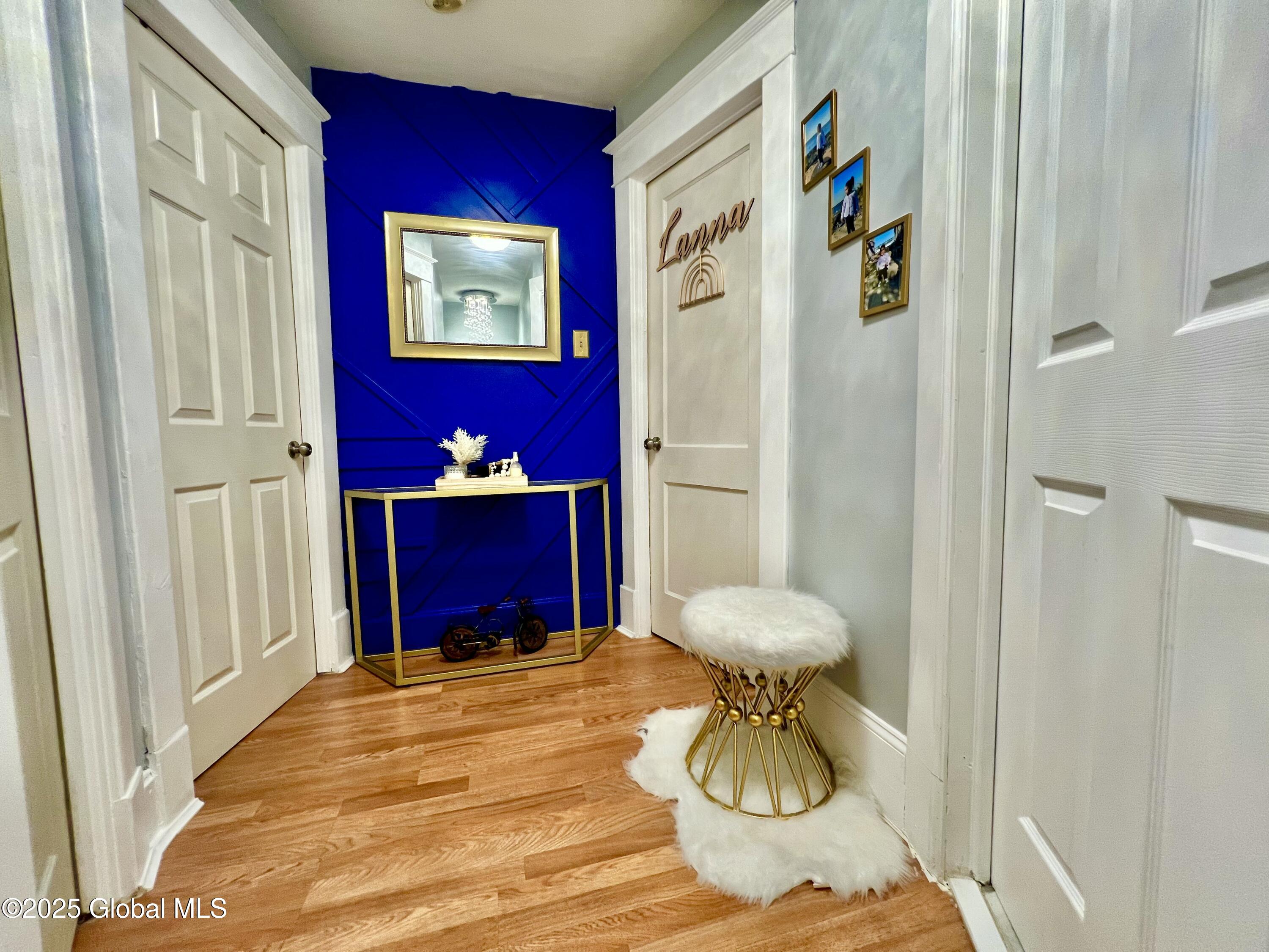 Schenectady, New York 12303, United States, 4 Bedrooms Bedrooms, ,3 BathroomsBathrooms,Residential,Pending,152810