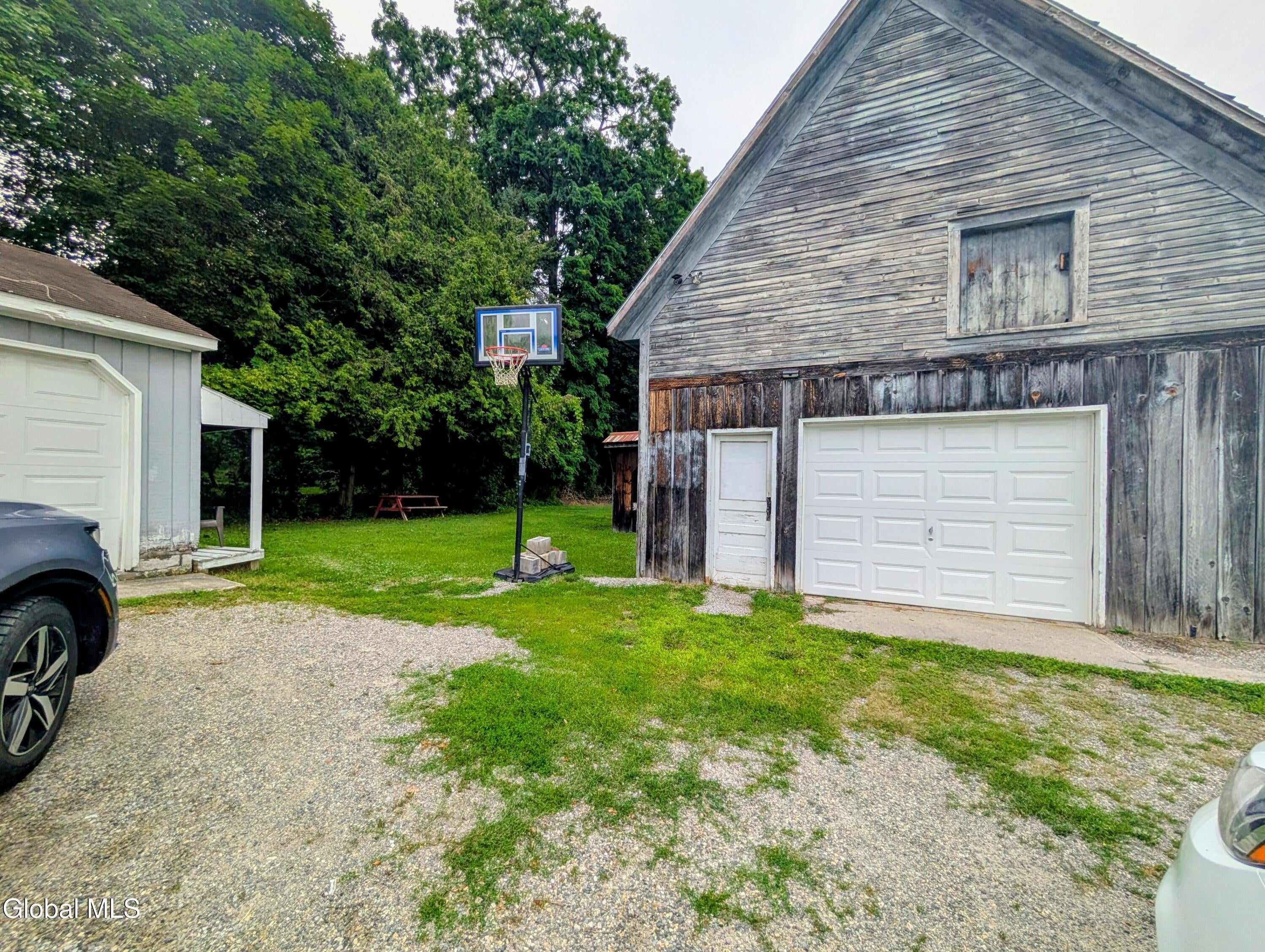 2686 Main Street