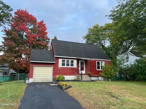 Photo of 18 De Voe Drive, Albany, NY 12205 (MLS # 202527873)