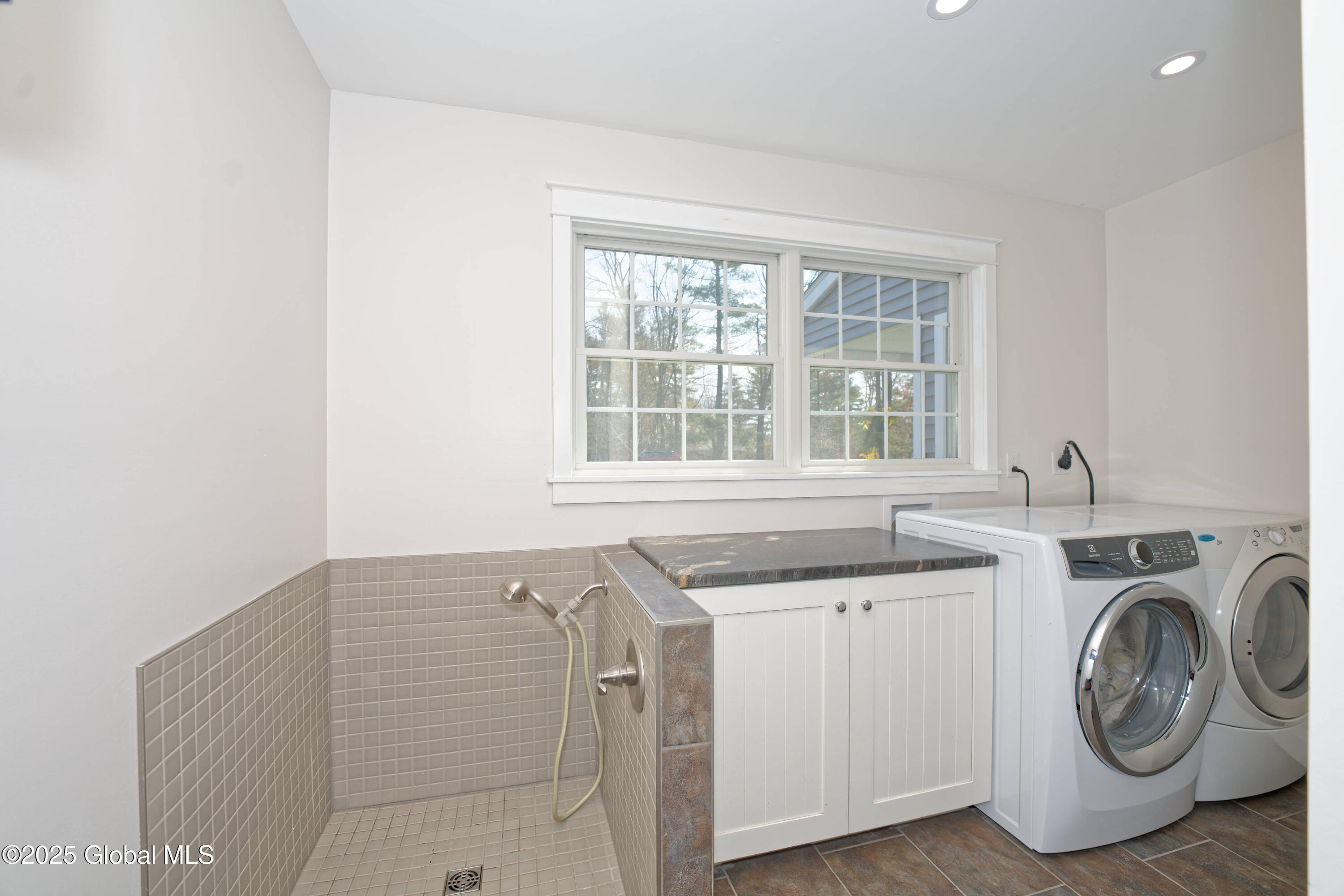 19 Montgomery Court, West Sand Lake, New York image 36