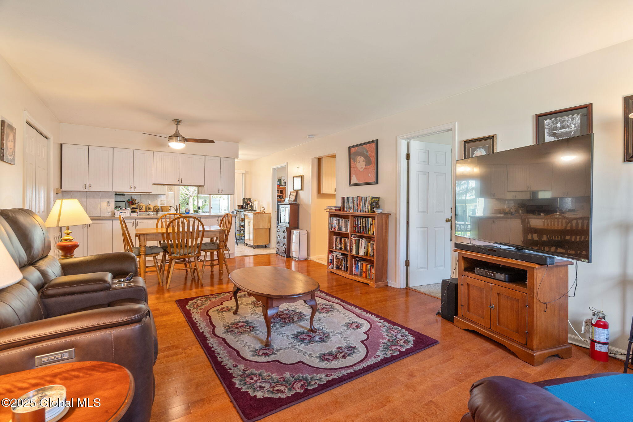 144 Cedarview Lane, Colonie, New York image 8