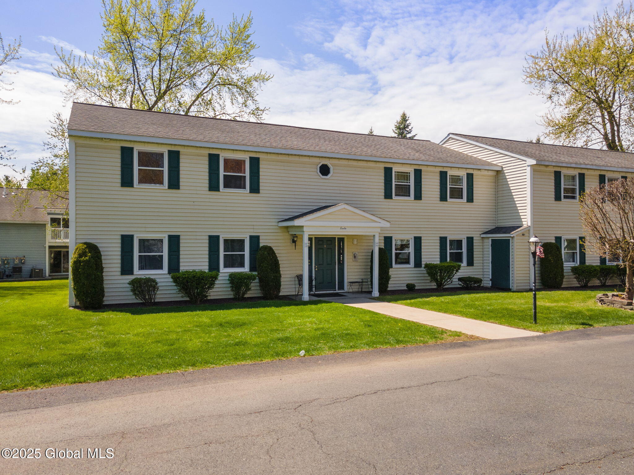 144 Cedarview Lane, Colonie, New York image 24